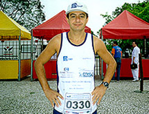 Jorge Menezes com o boné da RNP