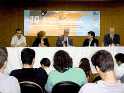 Mesa de abertura do 10° Seminário RNP de Capacitação e Inovação. Da esquerda para a direita: Alexandre Grojsgold, Siciônia Costa, José Carlos Cavalcante, Nelson Simões e Celso Pinto de Melo